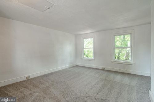 3 Walnut St, Pottstown PA 19464-5418 exterior