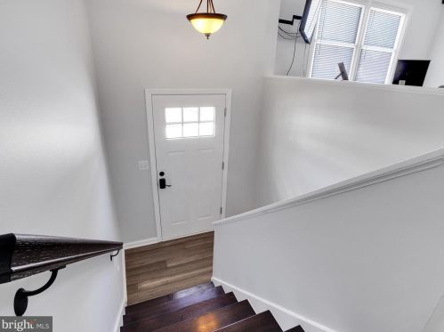 875 Indian Spg Dr, Lancaster PA 17601-6614 exterior