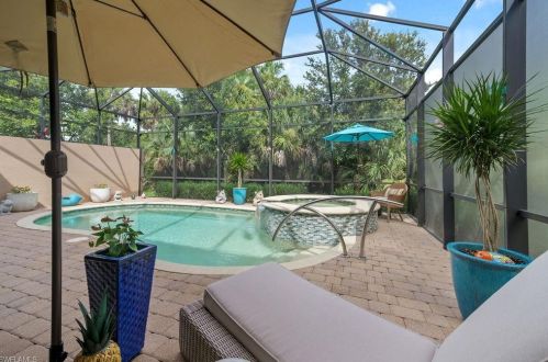 6565 Roma Way, Naples FL 34113-1722 exterior