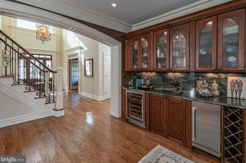 219 Edgerstoune Rd, Princeton NJ 08540-6716 exterior