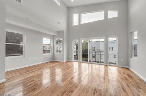 393 9 St, Newark NJ 07107-1907 exterior