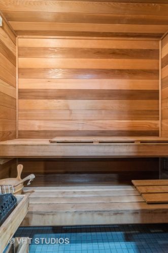 4541 Hermitage Ave, Chicago IL 60609-3811 exterior