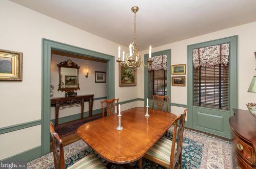 302 2nd St, Philadelphia PA 19148-1945 exterior