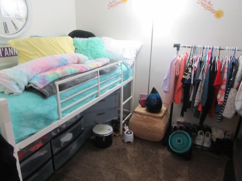 1176 Burton Rd, Meskegon, MI 49442-4180