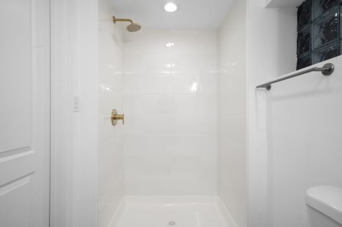 8951 Union Ave, Chicago IL  60620-2233 exterior