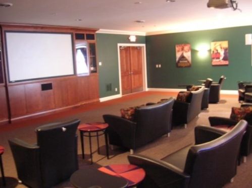 4110 Lake Dr, Milwaukee WI  53235-5953 exterior