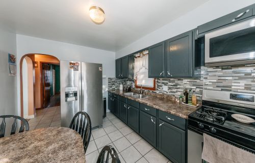 2678 16 St, Milwaukee WI 53215-3002 exterior