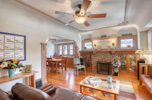 2338 61, Milwaukee WI 53219-2135 exterior