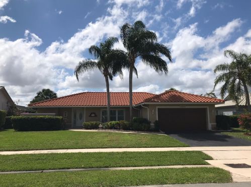 10305 Crosswind Rd, Boca Raton FL  33498-4757 exterior