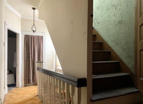 857 Hutchinson Ave, Pittsburgh PA 15218-1433 exterior