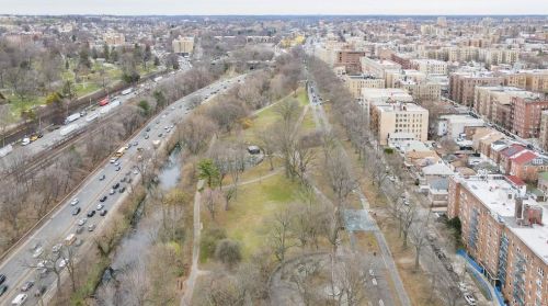 601 226 St, Bronx NY 10466-3932 exterior