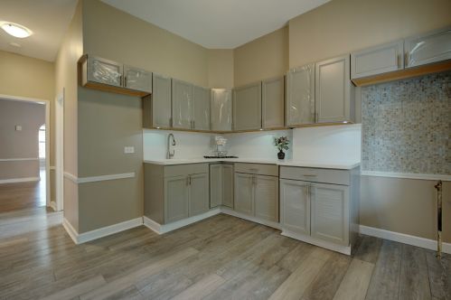 361 70 Pl, Chicago IL 60637-4603 exterior