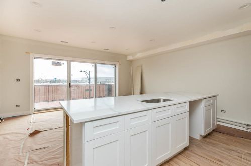 1634 Cermak Rd, Chicago IL 60623-2902 exterior