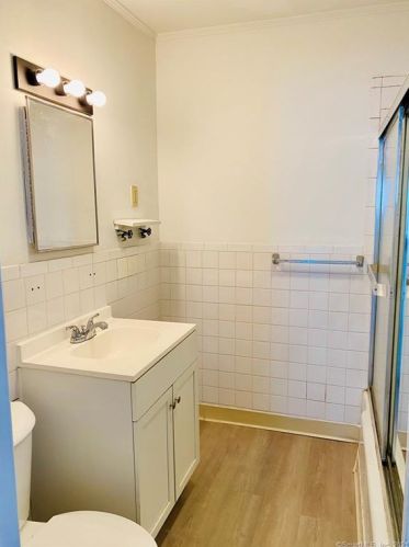 44 Wilcox St, New Britain CT 06051-1209 exterior