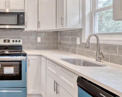 37 9 Ave, Huntington Station NY 11746-2219 exterior