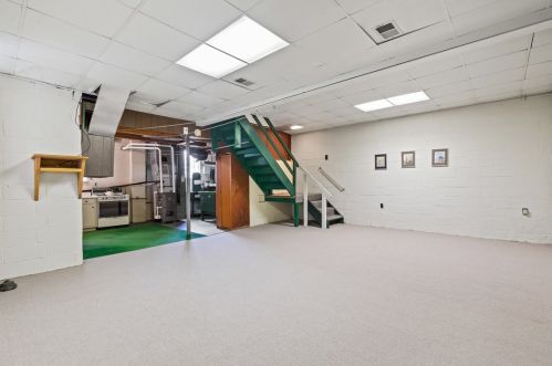 5811 Rodgers St, Pittsburgh PA 15207-2274 exterior