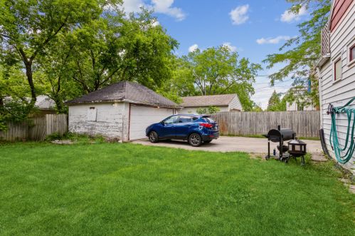 5929 41st St, Milwaukee WI 53209-3930 exterior