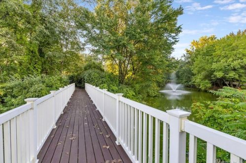 41 Marble Faun Ln, Windsor CT 06095-4766 exterior