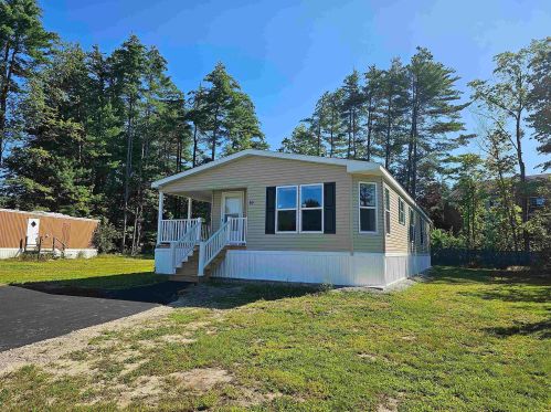 10 Emperor Dr, Concord NH  03303-4123 exterior