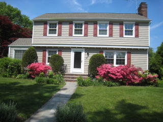 35 Lewis Dr, Springfield, NJ 07081-1007