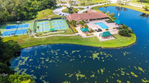 6392 Long Ky Ln, Boynton Beach FL 33472-2374 exterior