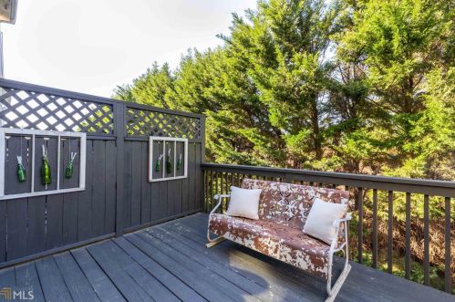 5282 Kershaw Ct, Atlanta GA 30339-6711 exterior