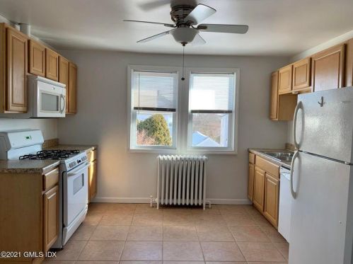 57 Alexander St, Greenwich CT 06830-6486 exterior