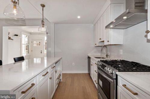 1225 Orren St, Washington DC  20002-3907 exterior