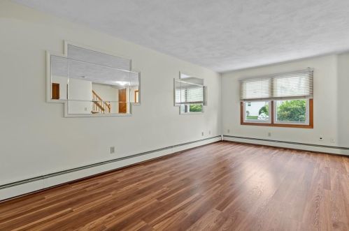 113 Forestwood Dr, Providence RI 02904-3839 exterior