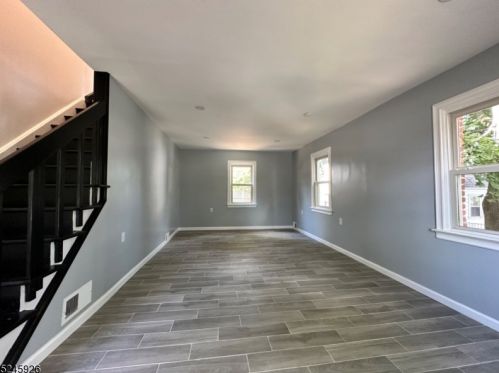 750 Springfield Ave, Springfield NJ  07081-3013 exterior