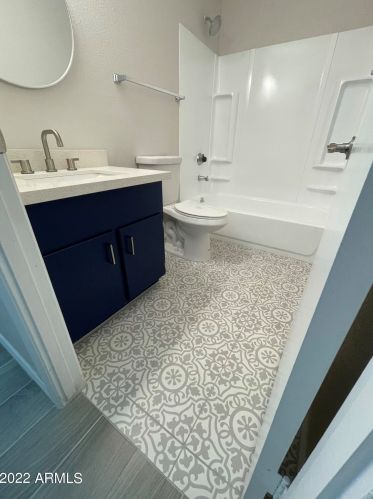 8441 34th Ave, Phoenix AZ 85053-6628 exterior