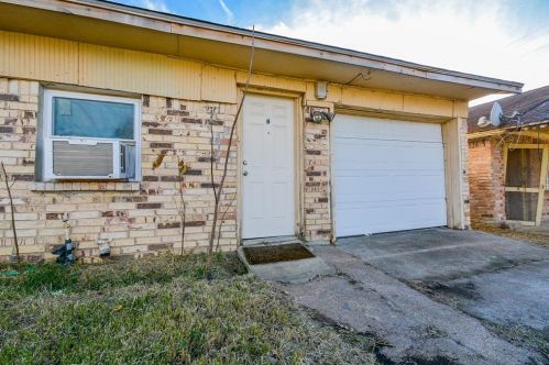2005 5th St, Hempstead TX 77445-4702 exterior