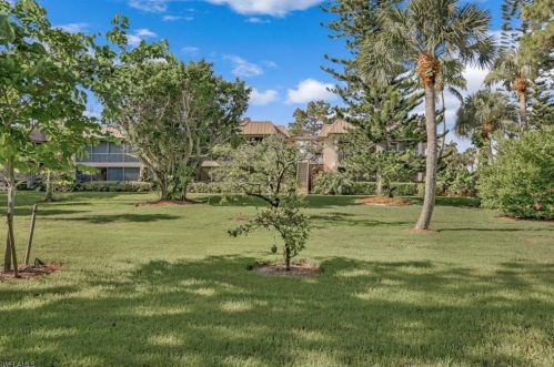 1549 Sandpiper St, Naples FL 34102-1593 exterior