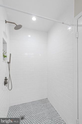 1634 Monroe St, Washington DC 20010-1803 exterior