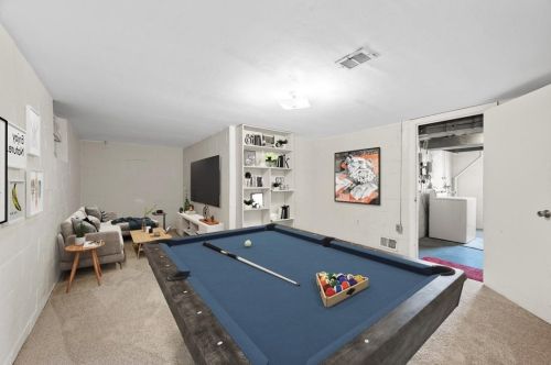 60 Chapel Dr, Pittsburgh PA  15237-2518 exterior