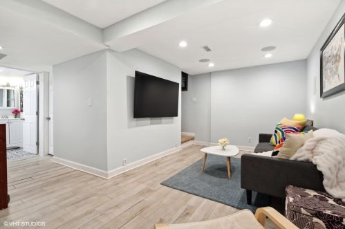 4705 Berteau Ave, Chicago IL  60641-1806 exterior