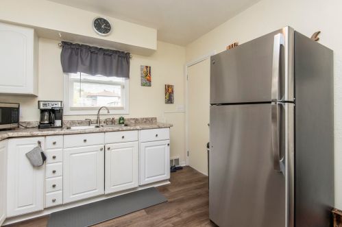 4625 74, Milwaukee WI 53218-4750 exterior