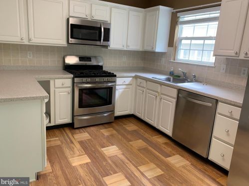 152 Fountayne Ln, Trenton NJ  08648-2673 exterior