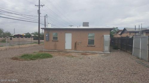 802 34th St, Tucson AZ  85713-4611 exterior