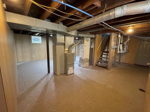 1030 Kenneth St, Meskegon MI 49442-3930 exterior