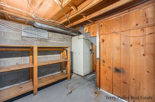 2160 Mayfair Ave, Meskegon MI 49441-3621 exterior