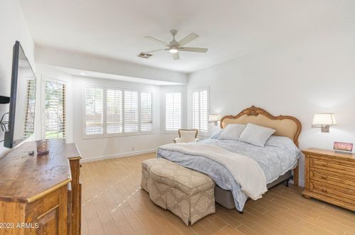 22037 55th St, Phoenix AZ  85054-7151 exterior