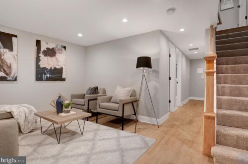 1116 Abbey Pl, Washington DC  20002-3416 exterior