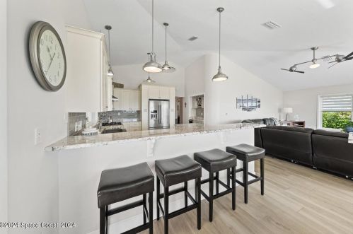 3010 Newfound Harbor Dr, Merritt Island FL 32952-2624 exterior