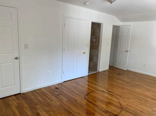 3937 Secor Ave, Bronx NY 10466-2412 exterior