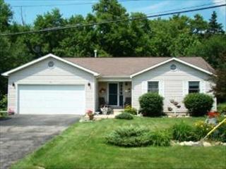 801 Hilltop Blvd, Volo, IL 60050-8395