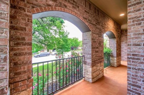 8700 Evelina Trl, Austin TX  78737-8541 exterior