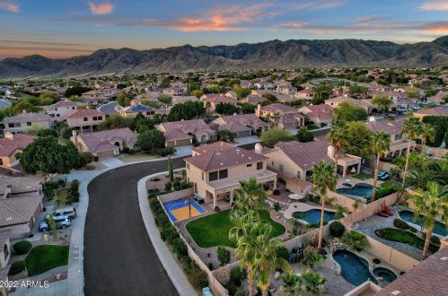 16647 15th Dr, Phoenix AZ  85045-0773 exterior