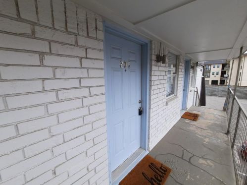 1515 Bennett Ave, Dallas, TX 75206-7671