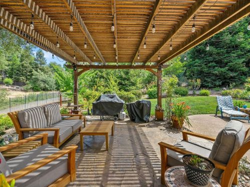 2593 Aberdeen Ln, Folsom CA  95762-5656 exterior